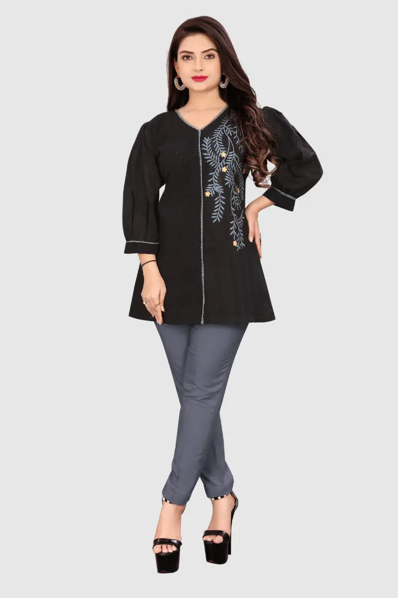 EMBROIDERED CHIKANKARI KURTA (BLACK)