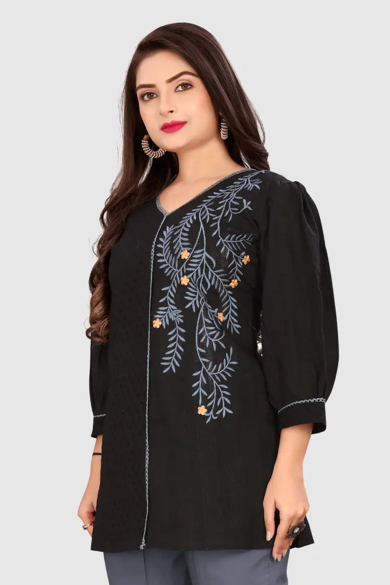 EMBROIDERED CHIKANKARI KURTA (BLACK)